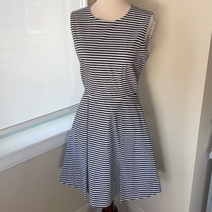 💕Kate Spade Saturday Stripped Dress~with pockets Like New💕